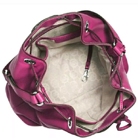 MICHAEL KORS Jules Large Drawstring Shoulder Bag - Picture 12 of 14